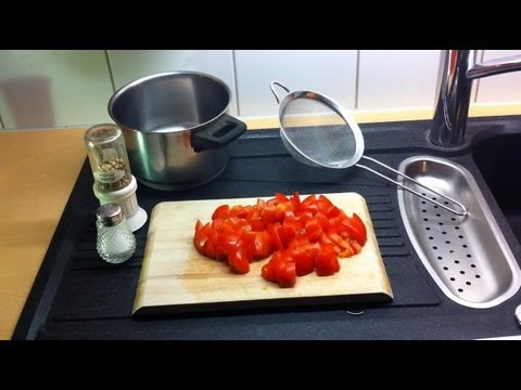 Tomatensaft selber machen - Gem&uuml;sesaft aus Tomaten